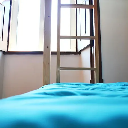 Hostal Single Fin Isurf Figueira da Foz